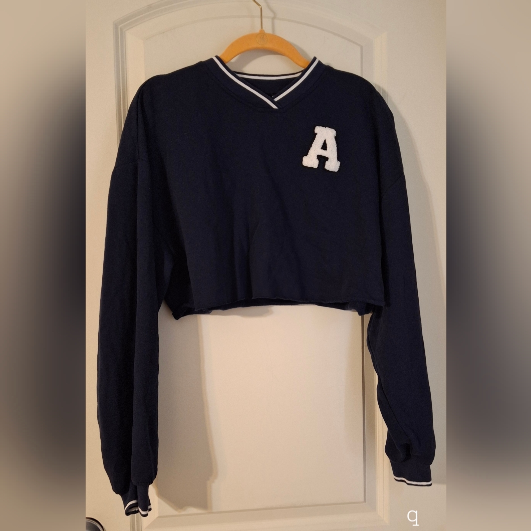 Cropped H&M Womens Sweatshirt Croptop Sz S Academia School Casual Baggy Cottage